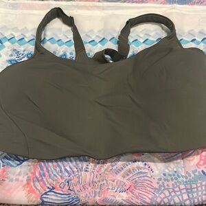 Lululemon UltraLu Square neck workout bra size 36DD (E)